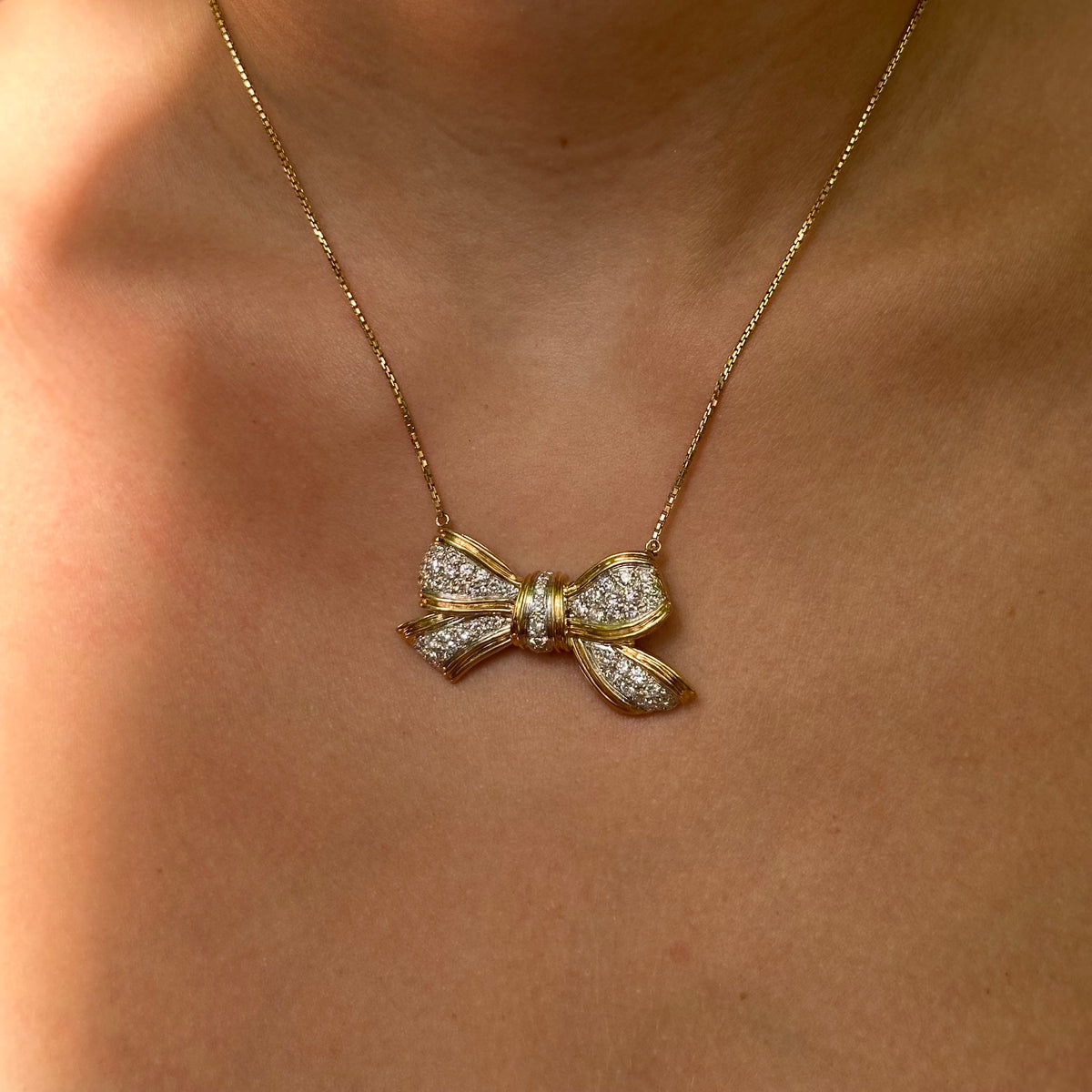 Vintage Diamond Bow Necklace 18K Yellow Gold